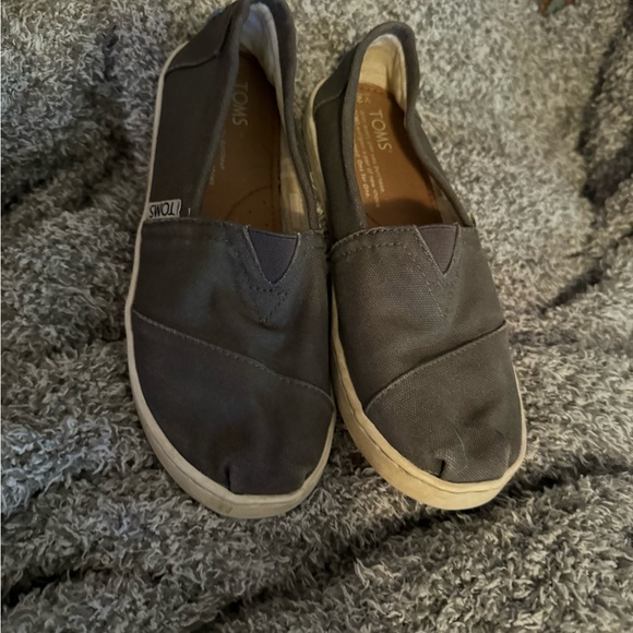 Kids Toms used gently - Picture 4 of 4